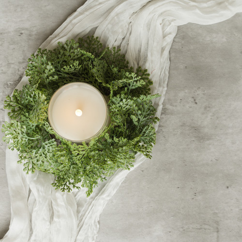 8" CROWN DAISY LEAF CANDLE RING
