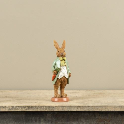 9.5" BUNNY W/ CARROT