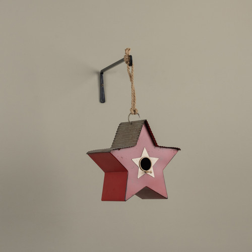 RED STAR BIRDHOUSE