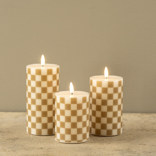 4" GOLD CHECKED 3D FLAME PILLAR CANDLE