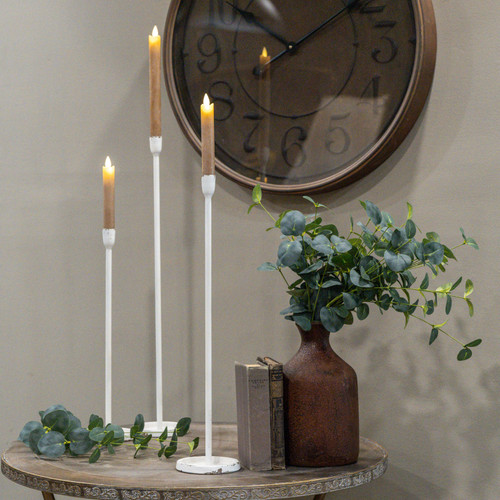 20.25" WHITE NEWTOWN TAPER CANDLESTICK