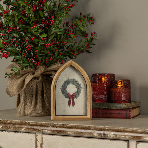 8" HOLIDAY WREATH FRAMED TABLETOP SIGN