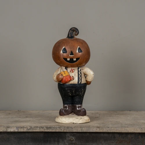 PUMPKIN KID W/ CANDY CORN