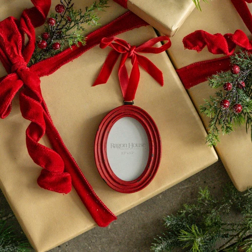 RED OVAL FRAME ORNAMENT