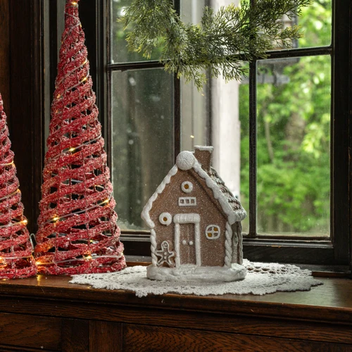 8" LIGHTED GINGERBREAD HOUSE
