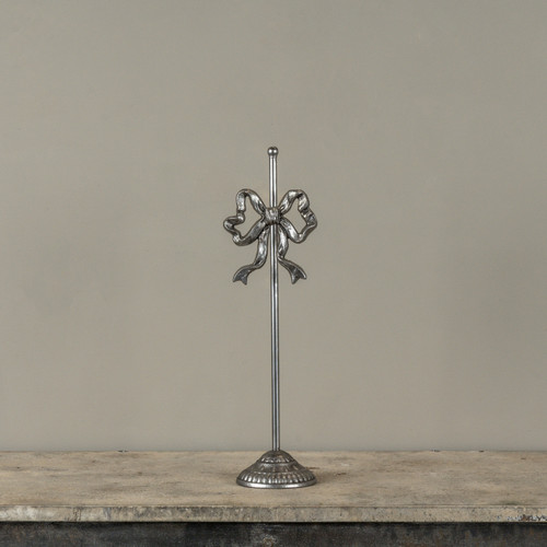 18.25" PEWTER WREATH STAND W/ BOW