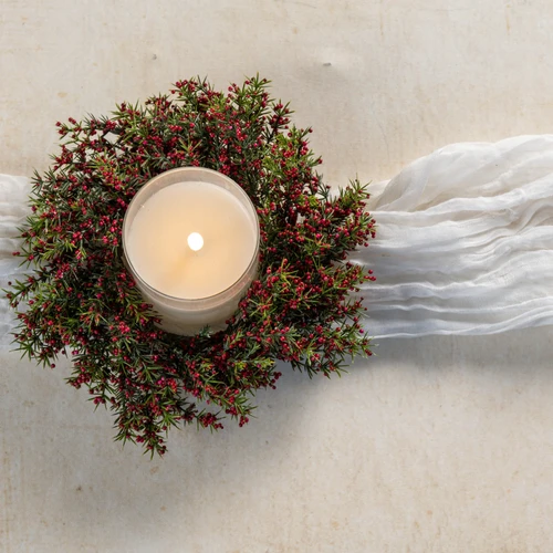 8.5" ASPARAGUS FERN & BERRY CANDLE RING