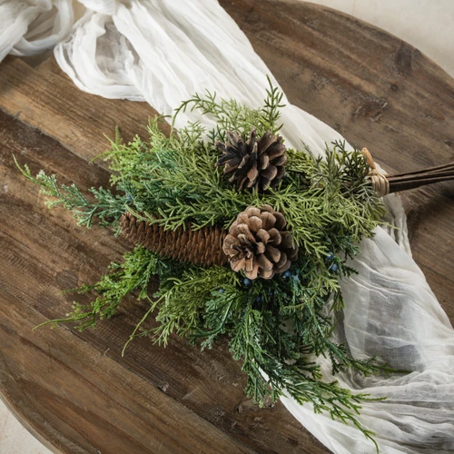 16" CEDAR, BERRY & PINECONE BUNDLE