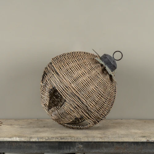16" WICKER SLEIGH BELL W/ HOLLY