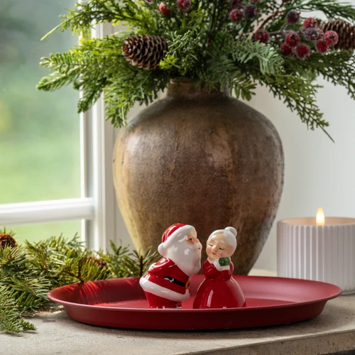 SET/2 KISSING CLAUS' SALT & PEPPER SHAKERS