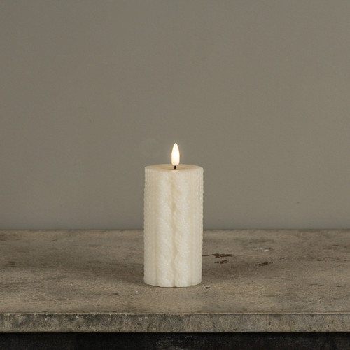 5" CREAM SWEATER 3D FLAME CANDLE