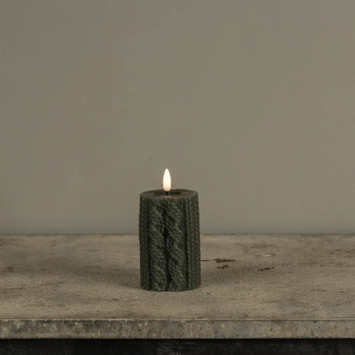 4" DARK GREEN SWEATER 3D FLAME CANDLE