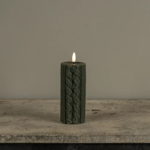 6" DARK GREEN SWEATER 3D FLAME CANDLE
