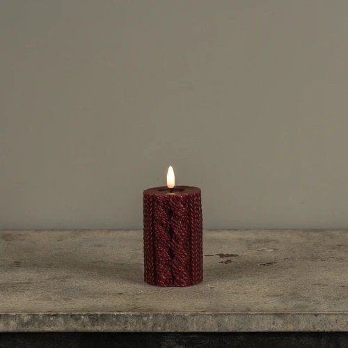 4" RED SWEATER 3D FLAME CANDLE