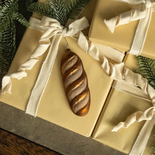 BAGUETTE ORNAMENT