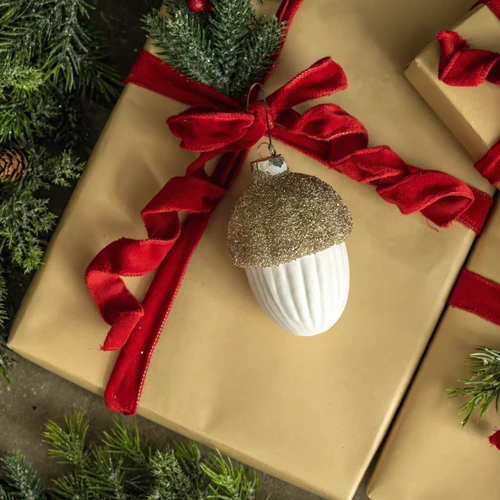 WHITE ACORN W/ GLITTERED TOP ORNAMENT
