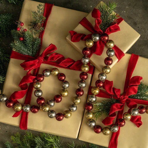 6' GOLD, RED & SILVER BALL GARLAND