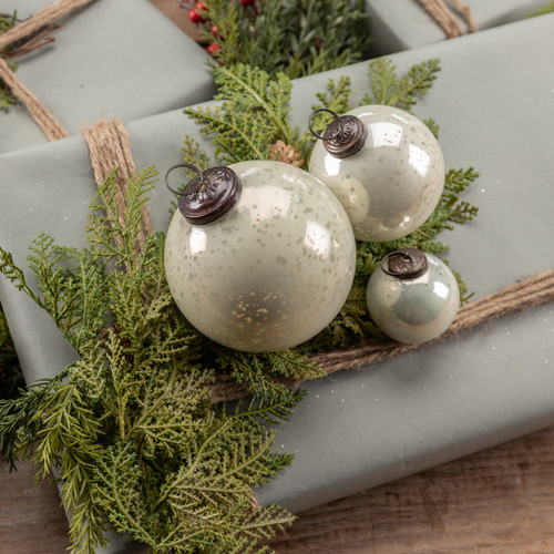 3" WHITE KUGEL ORNAMENT