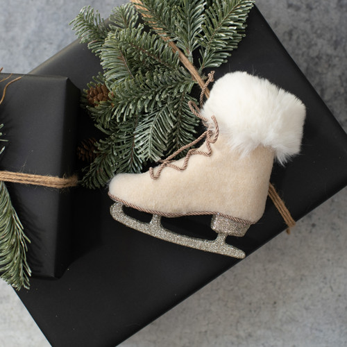 7" BEIGE ICE SKATE ORNAMENT