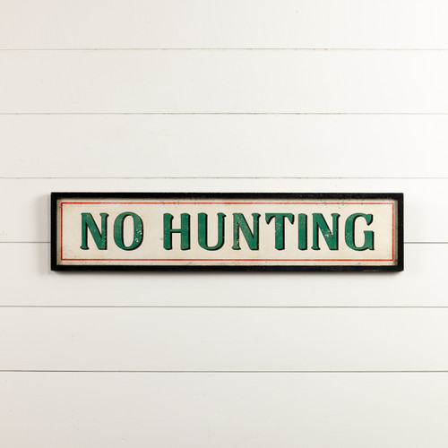 NO HUNTING SIGN