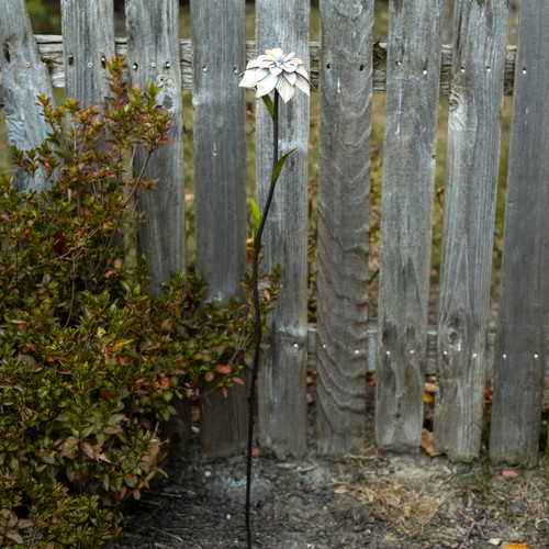 39" VINTAGE FLOWER GARDEN STAKE