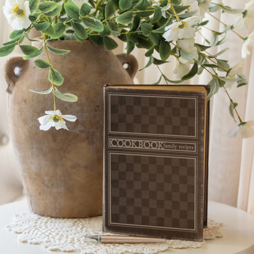 COOKBOOK: FAMILY RECIPES JOURNAL