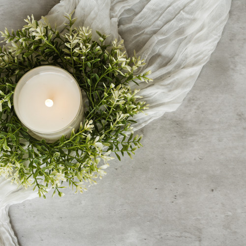 8.5" NEW ENGLAND BOXWOOD & BERRIES CANDLE RING