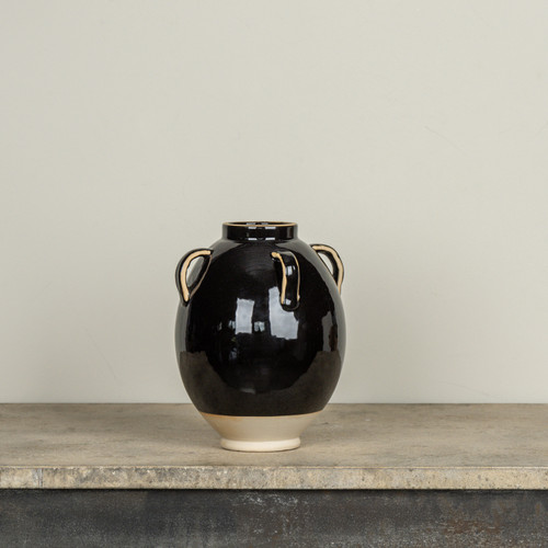8.5" BLACK & TAN CERAMIC POT