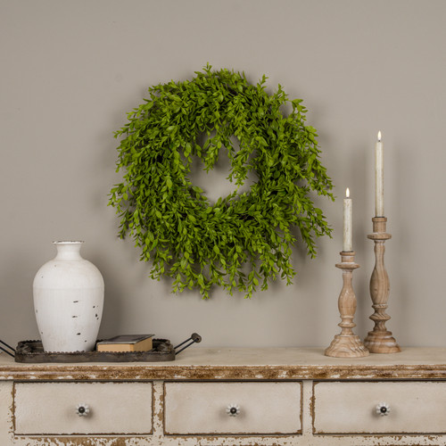 24" RUSCUS LEAF WREATH