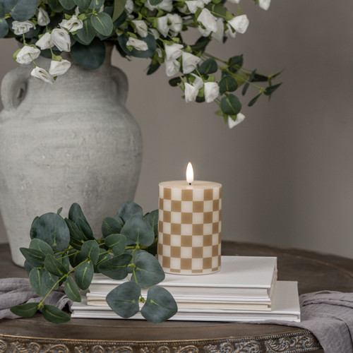 4" GOLD CHECKED 3D FLAME PILLAR CANDLE