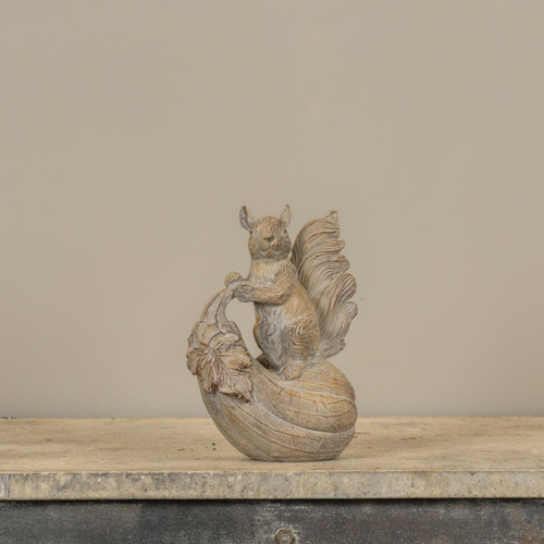 SQUIRREL ON A GOURD TABLETOP DÉCOR