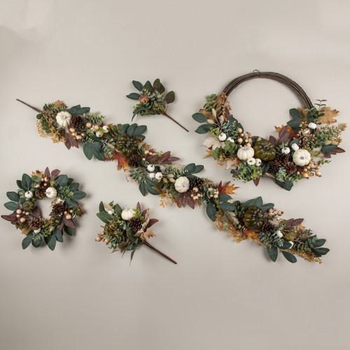 14" PUMPKIN, EUCALYPTUS, PINECONES & BERRIES PICK