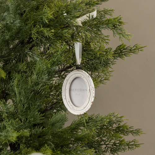WHITE OVAL FRAME ORNAMENT