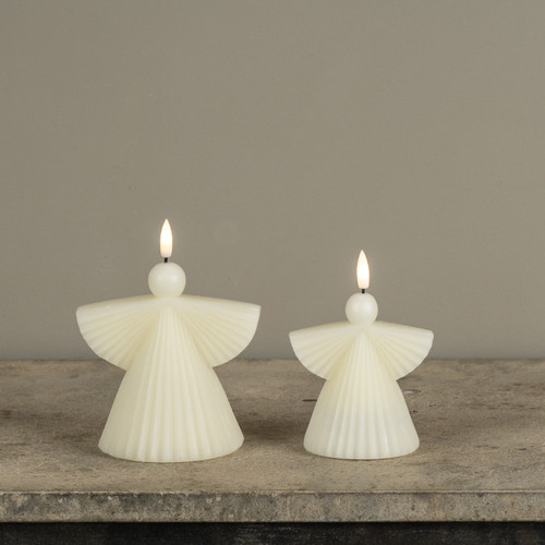 4.25" CREAM ANGEL 3D FLAME CANDLE