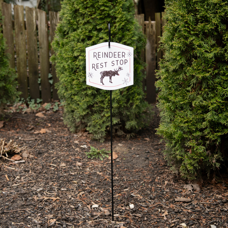 REINDEER REST STOP GARDEN STAKE