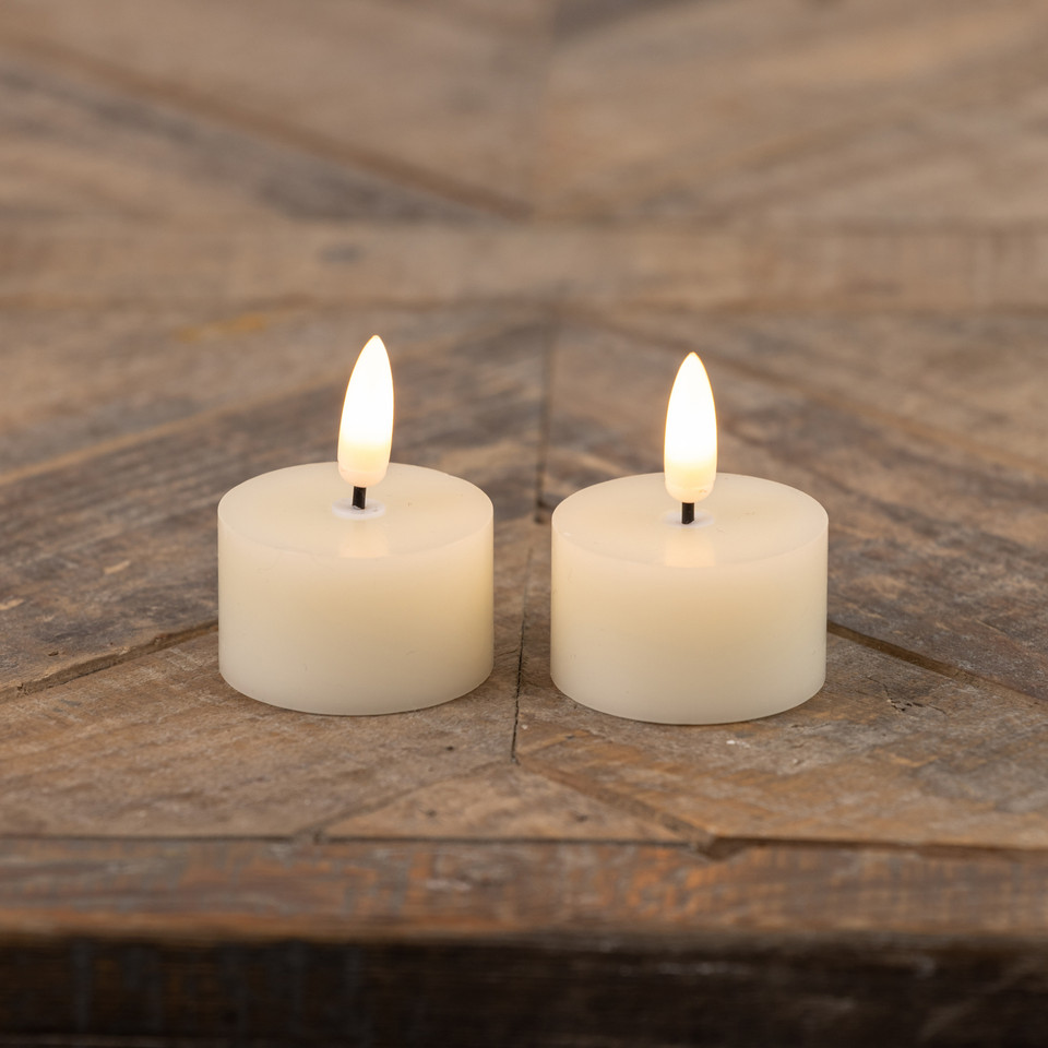 SET/ 2 - 3D FLAME CREAM TEALIGHT CANDLES