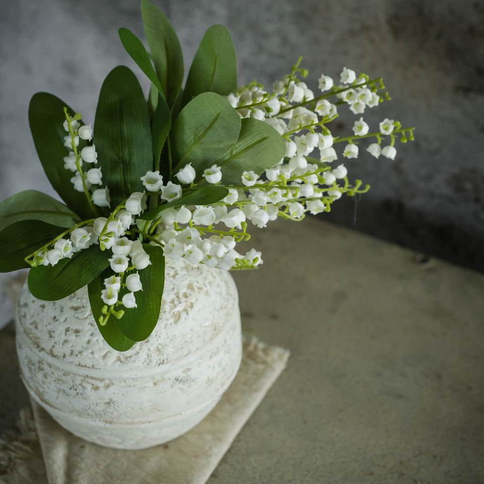 12.75" WHITE BELLFLOWER BUSH