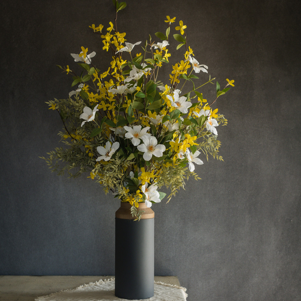 32.5" WHITE CLEMATIS FLORIDA SPRAY
