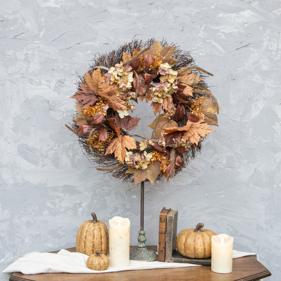 24" MAPLE LEAF & BERRY WREATH