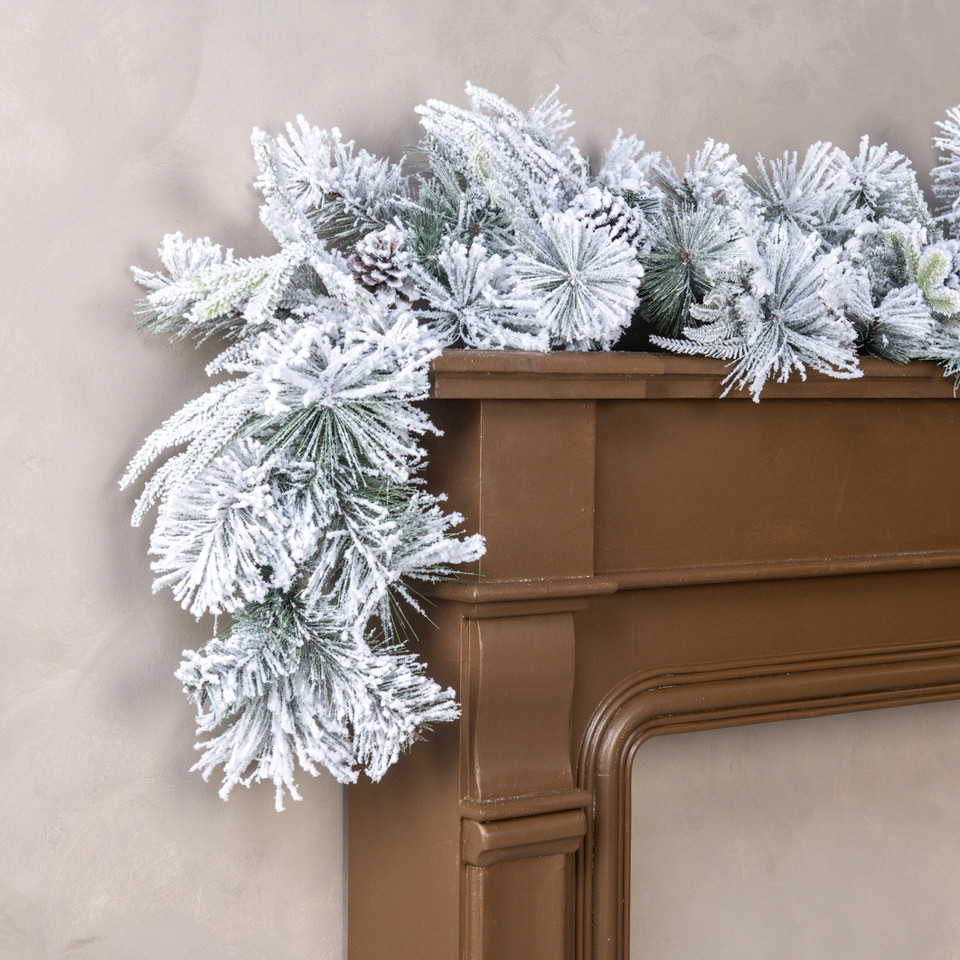 6' HEAVILY FLOCKED PINE GARLAND