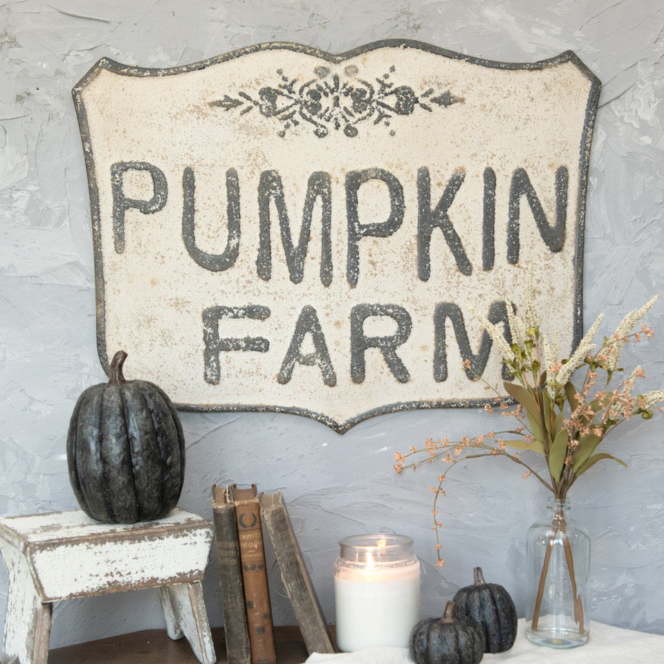 WHITE PUMPKIN FARM CREST SIGN
