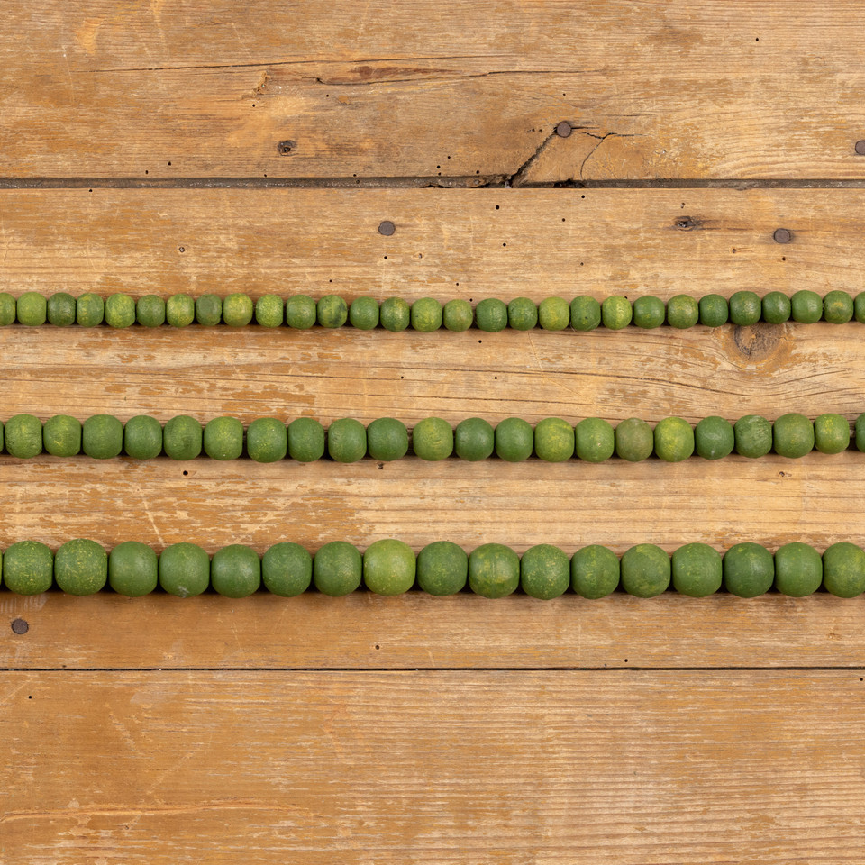 9' MEDIUM ROUND GREEN WOOD BEAD GARLAND
