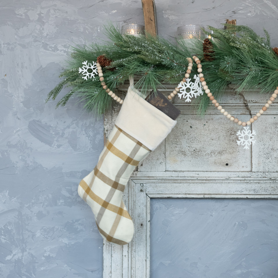 CREAM PLAID STOCKING
