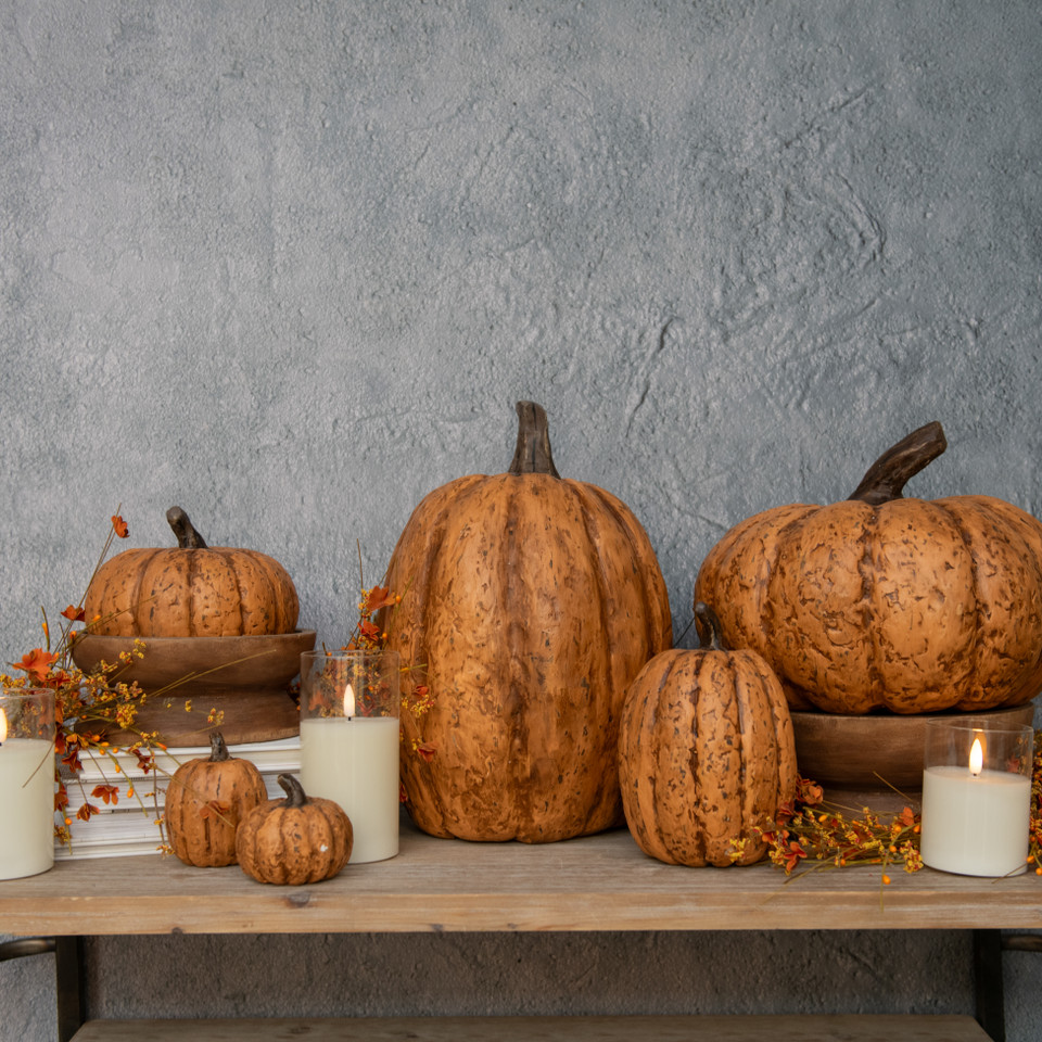 7.5" TERRACOTTA TALL PUMPKIN