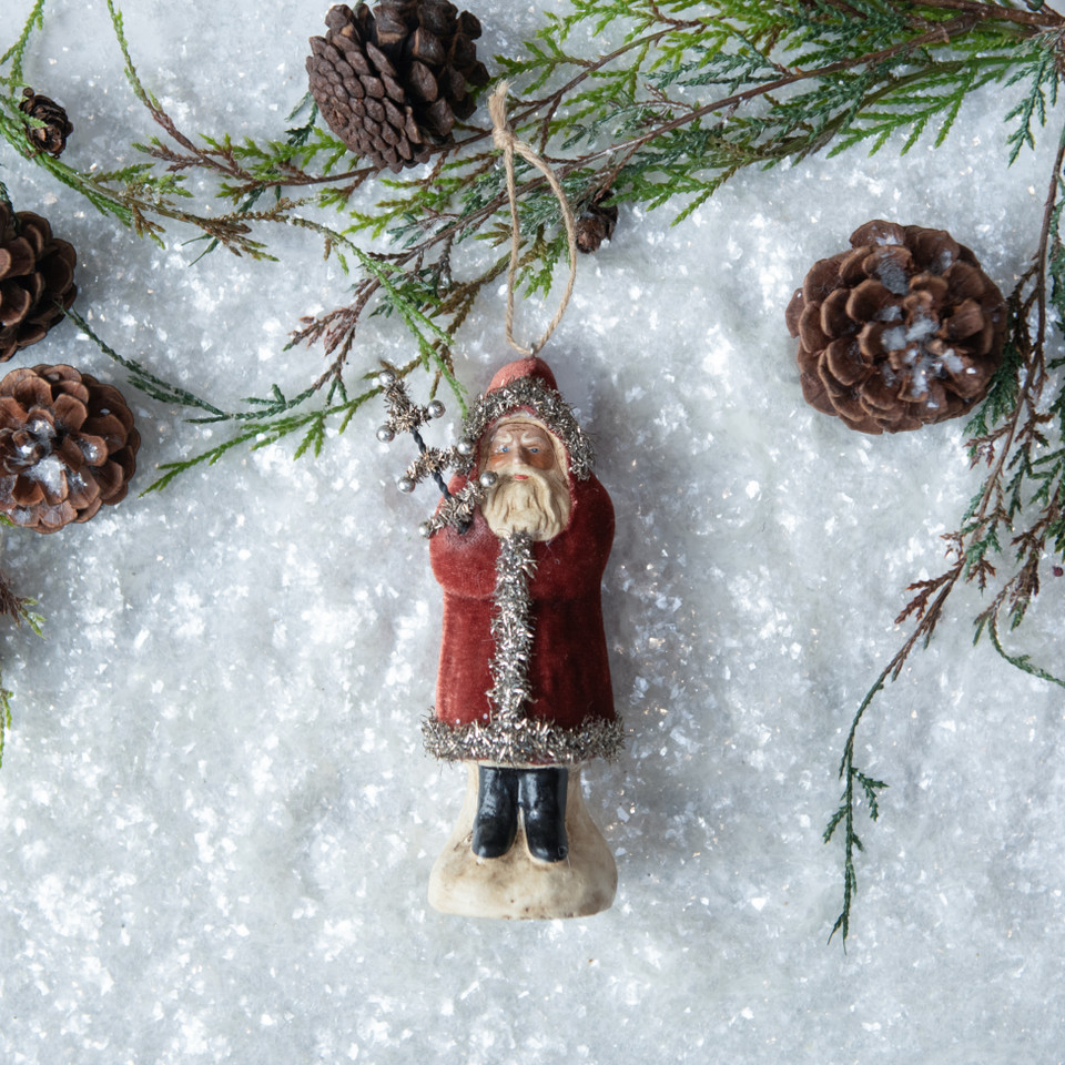 RUSSET VELVET BELSNICKLE ORNAMENT