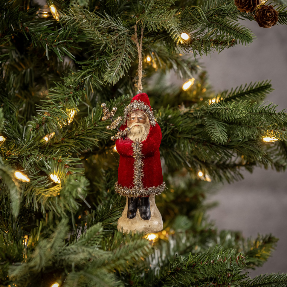 WINE VELVET BELSNICKLE ORNAMENT