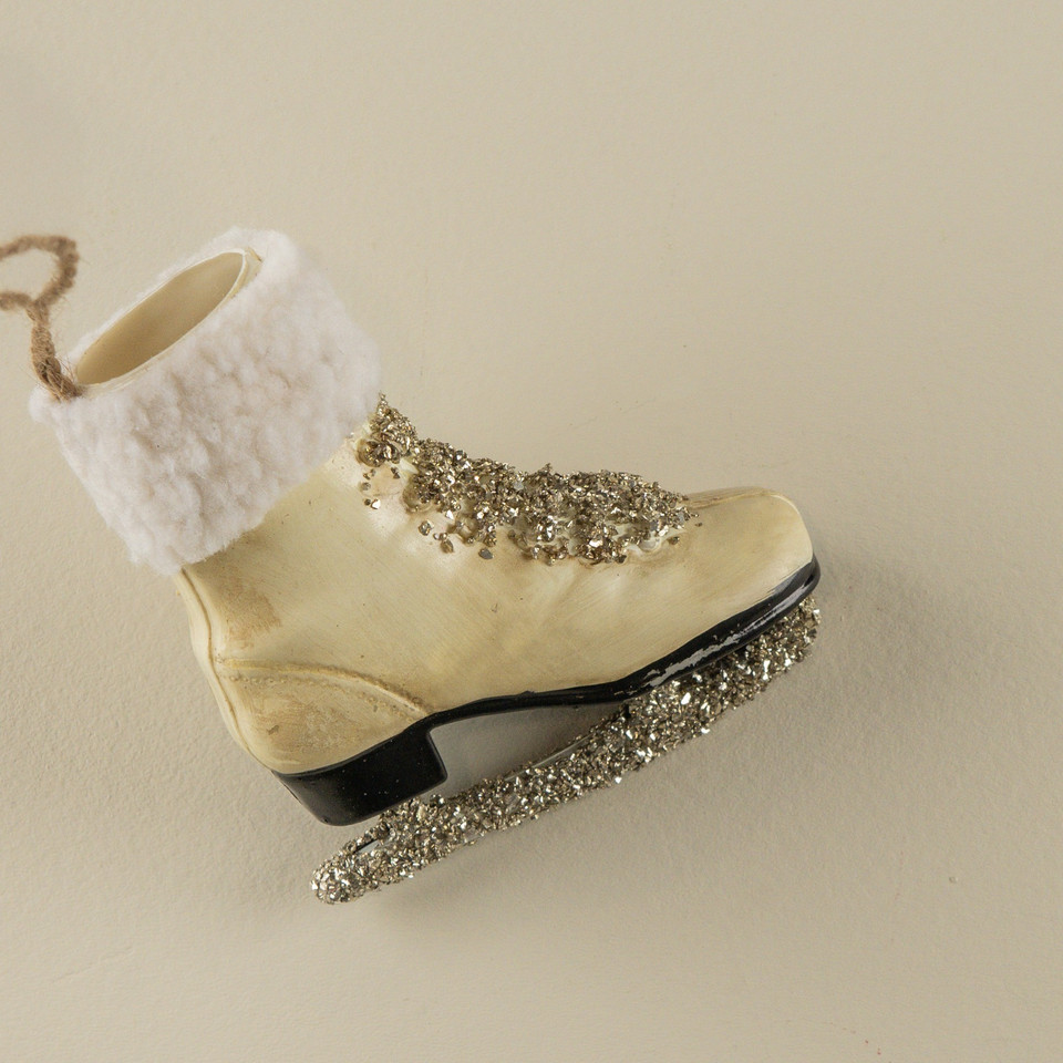 WHITE ICE SKATE W/ SILVER GLITTER ORNAMENT