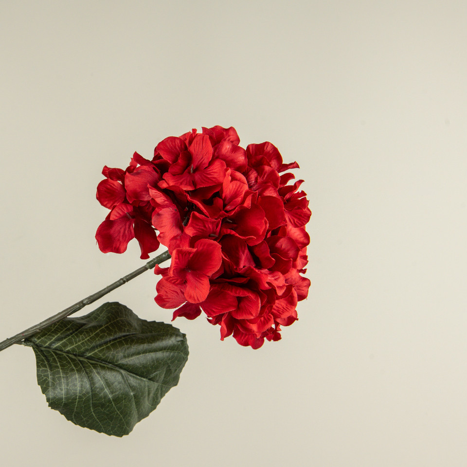 28" RED HYDRANGEA STEM