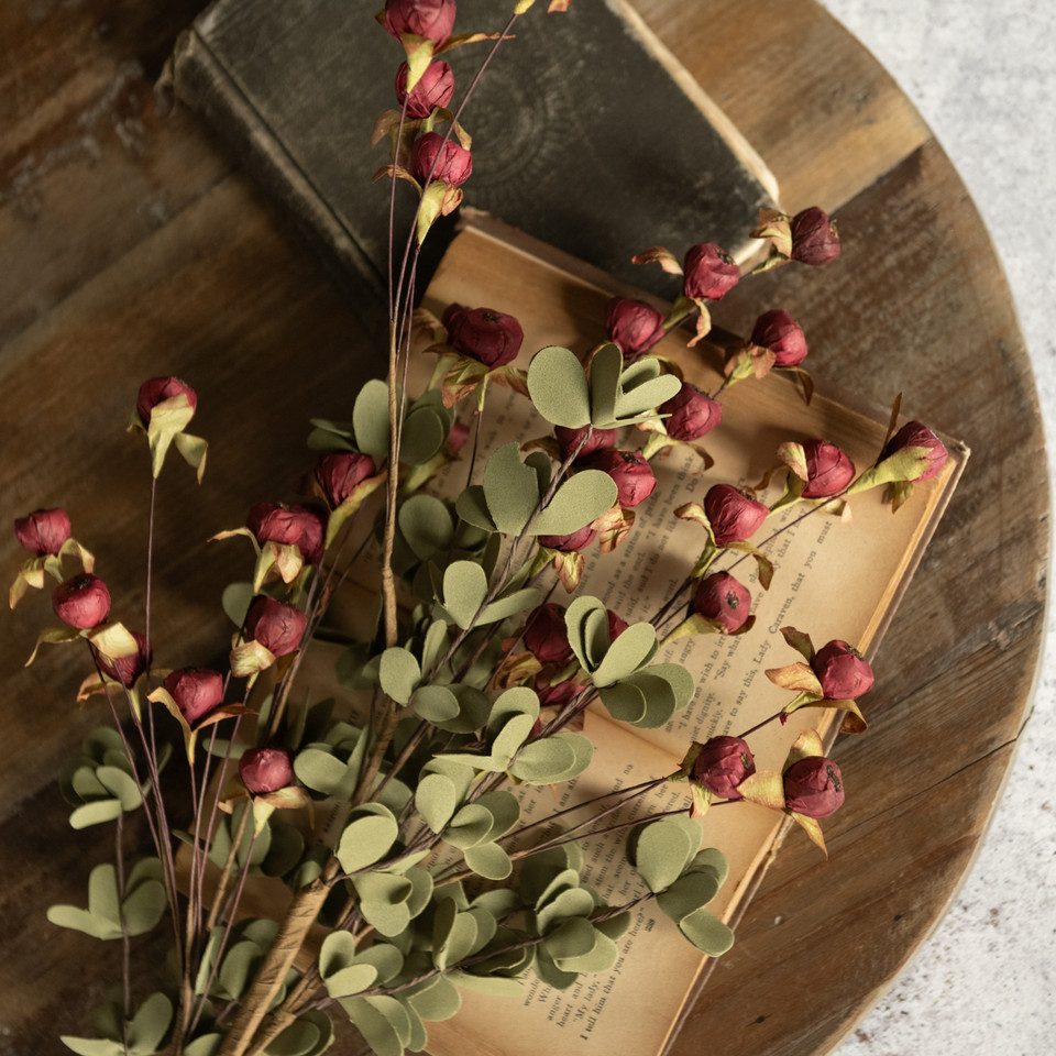 32" BURGUNDY FLORAL POD SPRAY