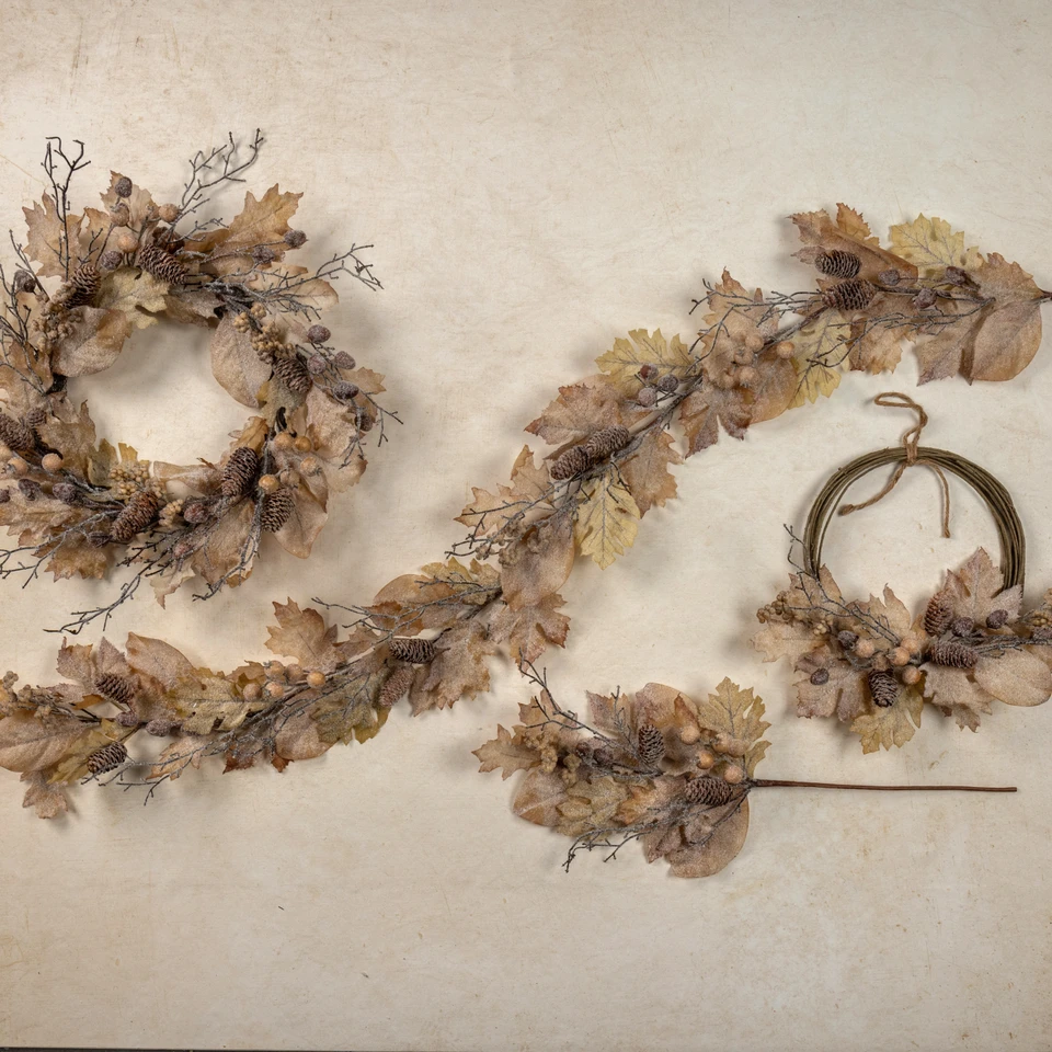 18" FROSTED WOODLAND LEAF WREATH